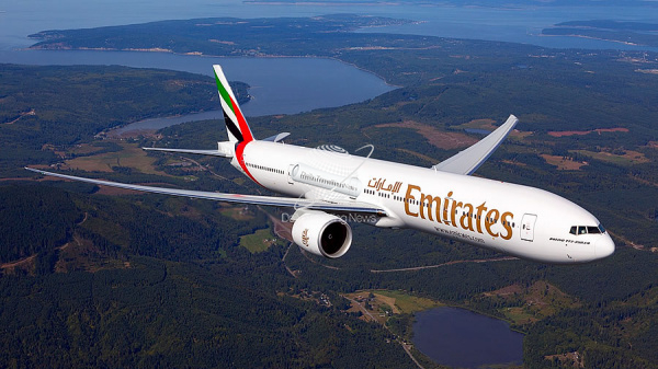 Emirates reinicia vuelos a Londres Stansted con un servicio diario