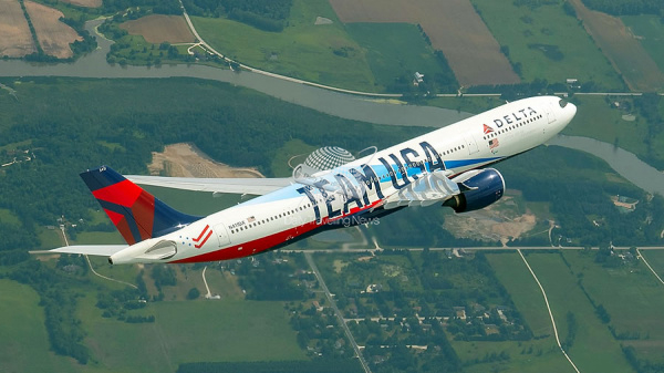 Delta y team USA A330 aterrizan en la celebración de aviación más grande del mundo