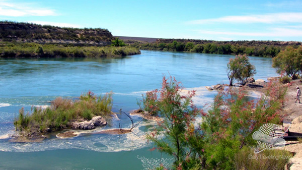 Turismo la Pampa lanz el folleto Descubriendo el Colorado