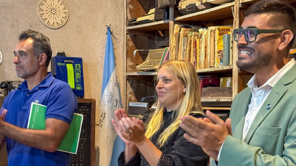 Tornquist firm� un convenio de colaboraci�n tur�stica con el municipio de Saavedra