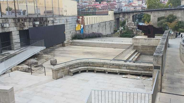 Ourense: proponen crear un bono especial para residentes para ba�os en la piscina termal de las Burgas
